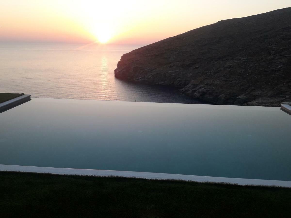 Anastasis Luxury Villa Andros With Heated Pool Sineti Eksteriør bilde